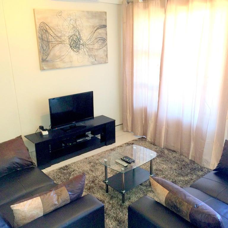 Prestige Apartments Sandton at Westpoint Johannesburg Zimmer foto