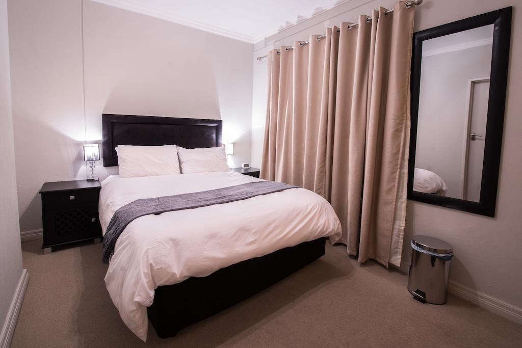 Prestige Apartments Sandton at Westpoint Johannesburg Zimmer foto