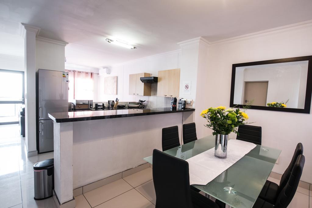 Prestige Apartments Sandton at Westpoint Johannesburg Zimmer foto